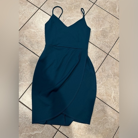 Lulus Dresses & Skirts - Lulus Spaghetti Straps Elegant Teal Dress Size Small